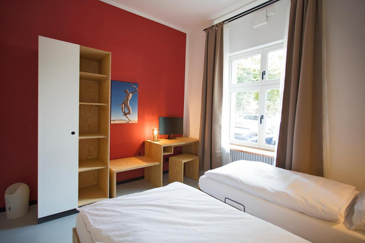 Schillinger-Berlin Am Tempelhofer Feld Aparthotel Kültér fotó